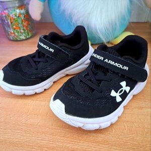 Toddler 7c Under Armour Shoes
